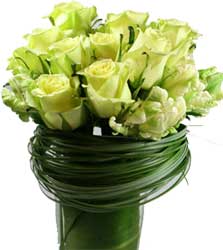 ABC Flowers st. vincent's hospital fitzroy melbourne deliver v004 rose in a vase 7 days a week melbourne wide free delivery all melbourne inner suburbs